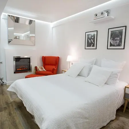 Duplex Cinema Face Au Parc Des Expositions Apartment *